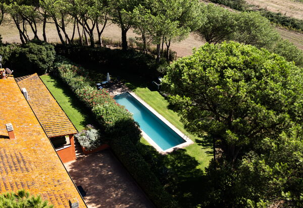 Villa Orange Rome: Amenities, Balcony / Terrace / Patio, Building Exterior, Facilities, Garden, Outdoor, Pool, Room Detail, Spring, Summer