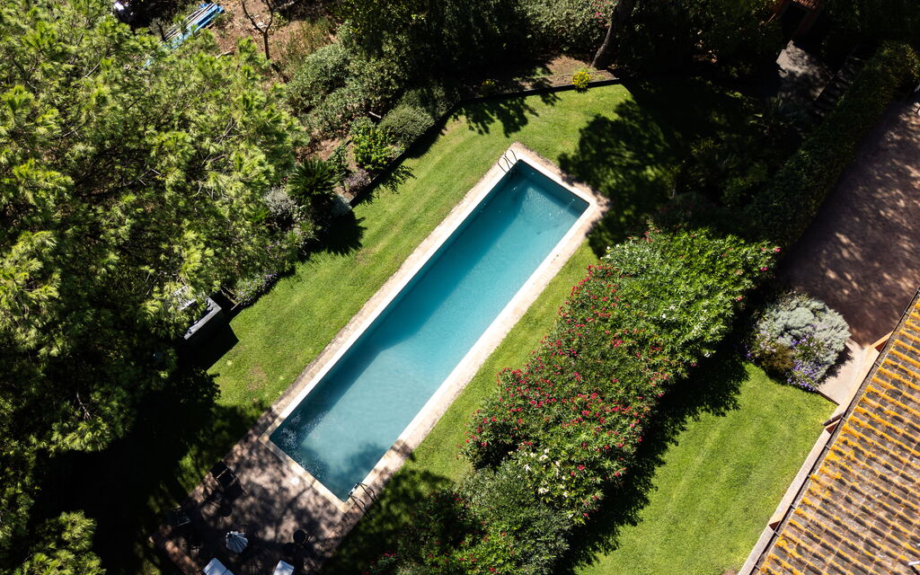 Villa Orange Rome: Amenities, Balcony / Terrace / Patio, Building Exterior, Facilities, Garden, Outdoor, Pool, Room Detail, Spring, Summer