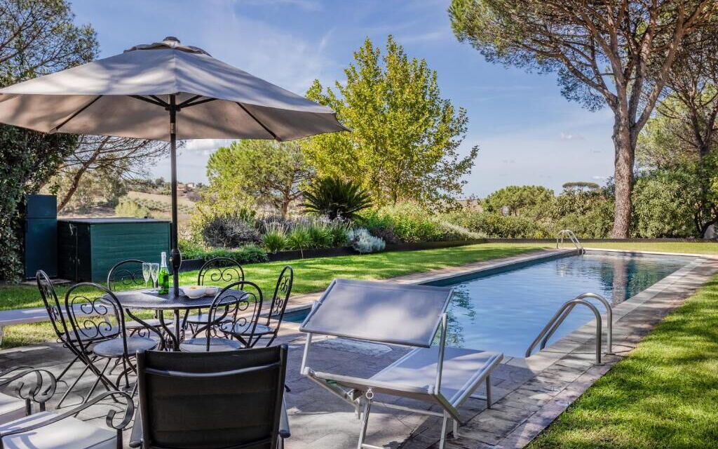 Villa Orange Rome: Amenities, Balcony / Terrace / Patio, Building Exterior, Facilities, Garden, Outdoor, Pool, Room Detail, Spring, Summer