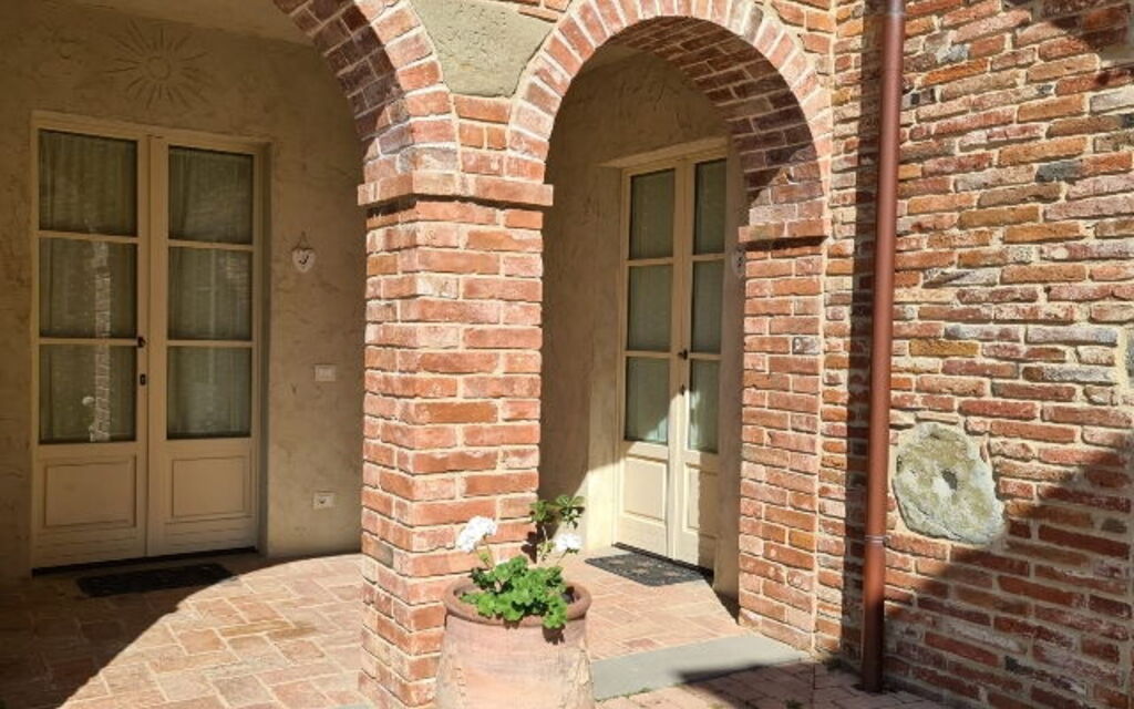 Casale Cardini: Activities, Amenities, Building Exterior, Outdoor, Spring, Summer