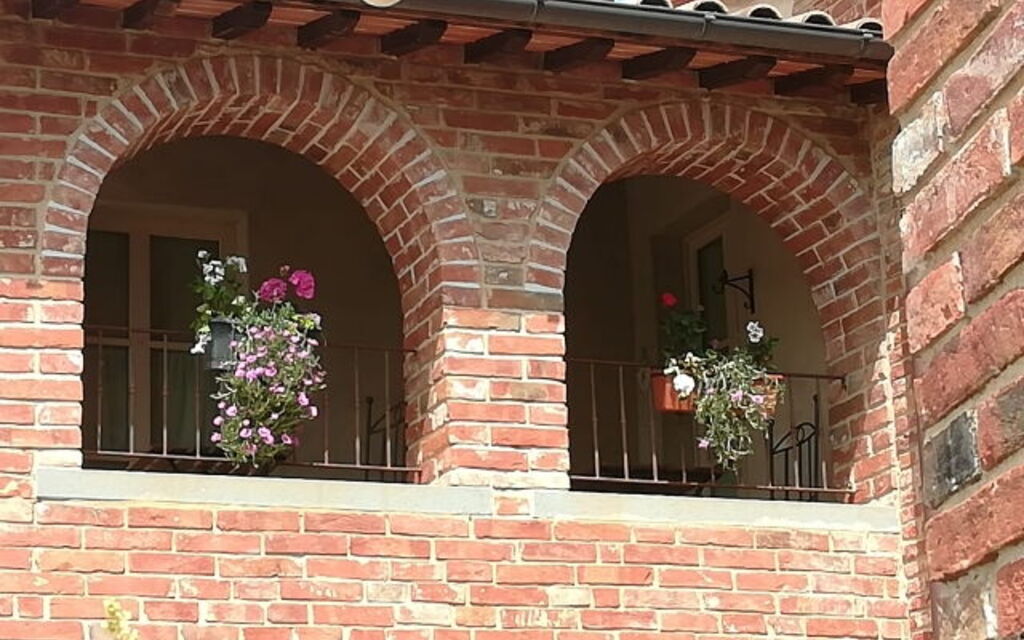 Casale Cardini: Activities, Amenities, Building Exterior, Outdoor, Spring, Summer