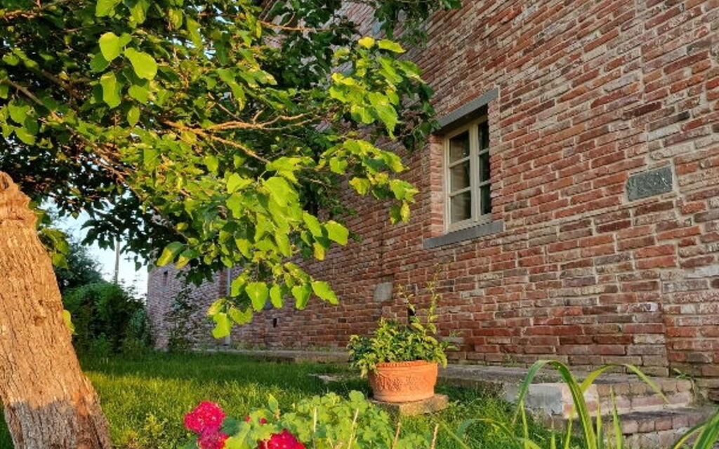 Casale Cardini: Activities, Amenities, Building Exterior, Outdoor, Spring, Summer