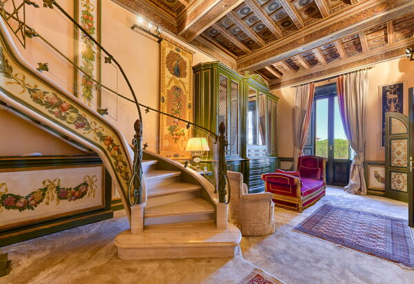 Ara Coeli Escape