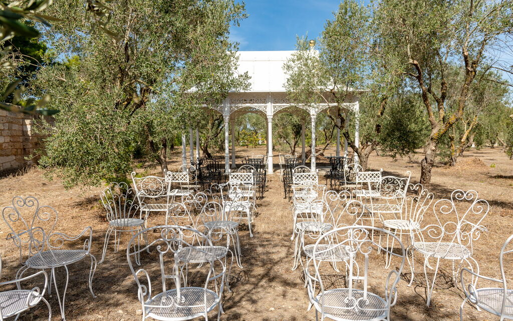 Villa Arabesque: all'aperto, Attività, Balcone / Terrazza / Patio, Entrata Principale, Estate, Esterni, Idromassaggio, Piscina, Primavera