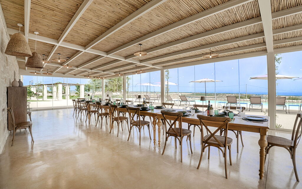 Villa Love: Bedroom, Building Exterior, People, Pool, Spring, Summer, Wellness