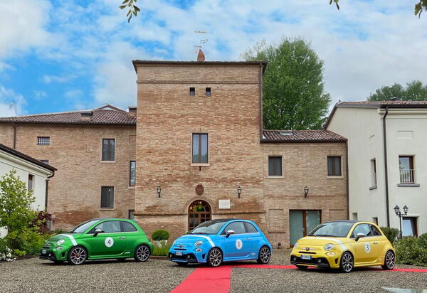 Villa la Modenese: Estate, Esterni, Giardino, Piscina, Primavera