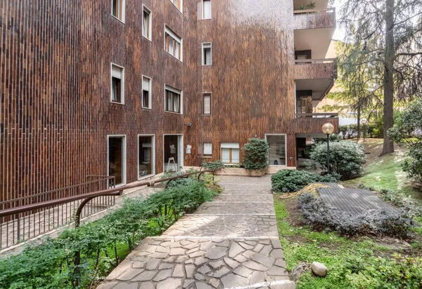 Lambro Escape: Activities, Balcony / Terrace / Patio, Building Exterior, City, Main Entrance, Spring, Summer