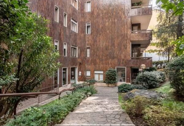 Lambro Escape: Activities, Balcony / Terrace / Patio, Building Exterior, City, Main Entrance, Spring, Summer