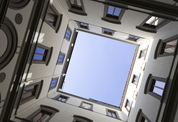 Palazzo Garzia Florence: Building Exterior, Room Detail, Spring, Summer