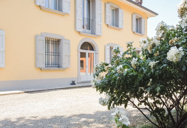 Villa la Fiorentina: Activities, Amenities, Building Exterior, Kitchen, Outdoor, Pool, Spring, Summer, Wellness