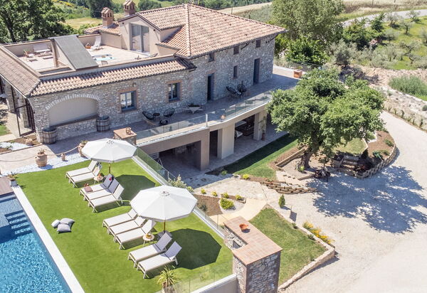 Villa Hedone Retreat: Activities, Building Exterior, Facilities, Kitchen, Outdoor, Pool, Spring, Summer, Wellness