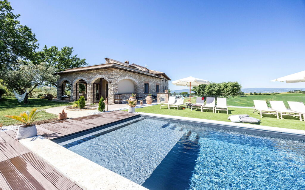 Villa Hedone Retreat: Building Exterior, Pool, Spring, Summer, Wellness