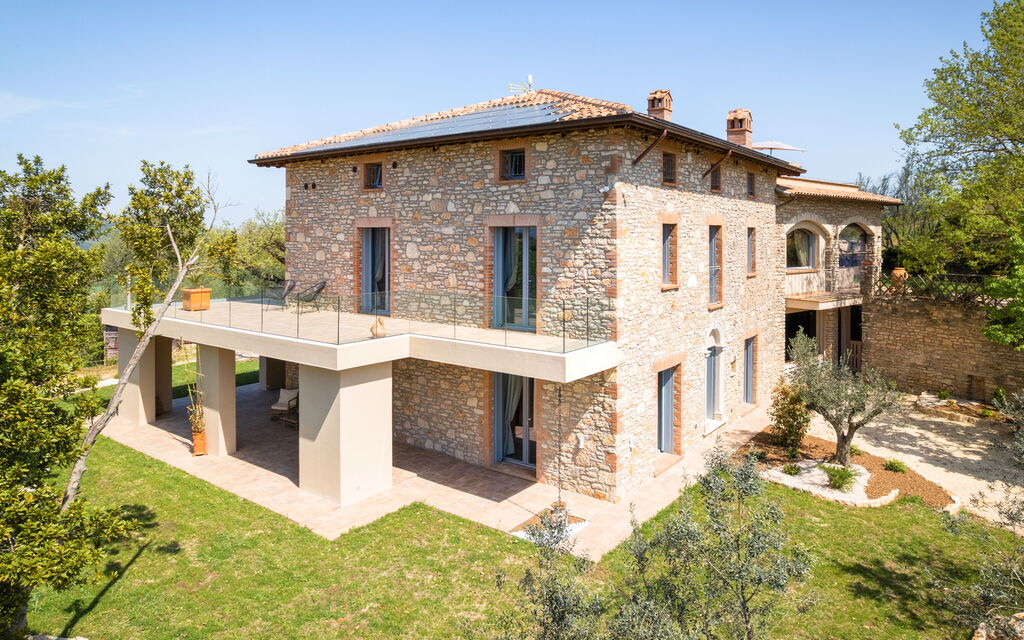 Villa Hedone Retreat: Activities, Building Exterior, Facilities, Kitchen, Outdoor, Pool, Spring, Summer, Wellness