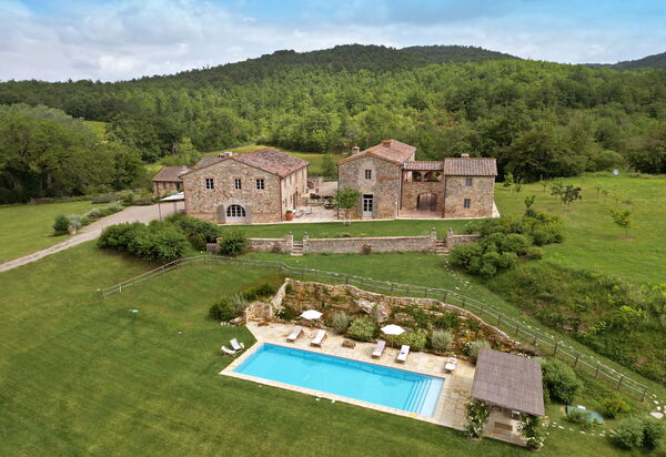 Villa Ortensia: Amenities, Building Exterior, Facilities, Garden, Pool, Spring, Summer, Wellness