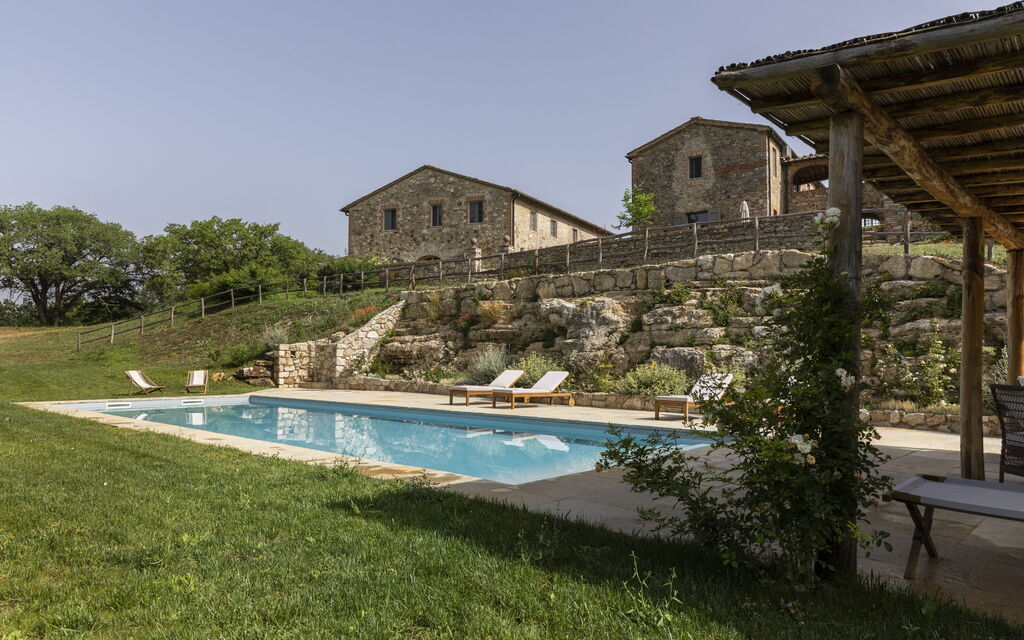 Villa Ortensia: Amenities, Building Exterior, Facilities, Garden, Pool, Spring, Summer, Wellness