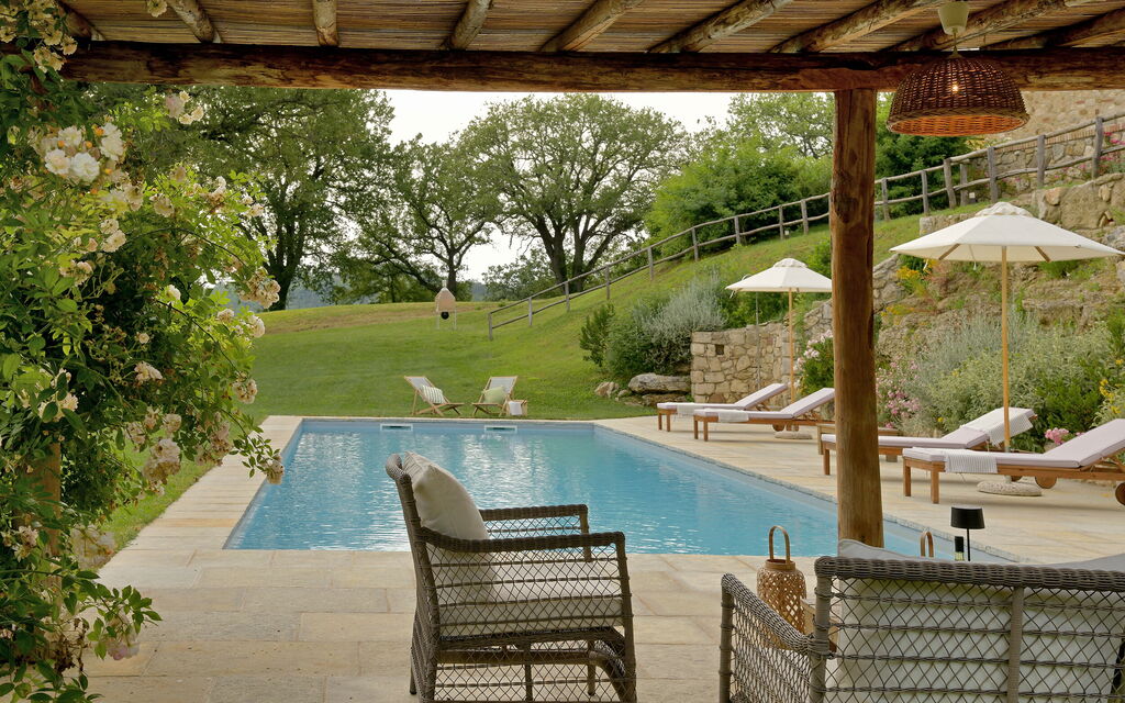 Villa Ortensia: Amenities, Building Exterior, Facilities, Garden, Pool, Spring, Summer, Wellness
