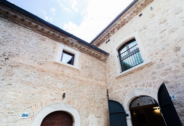 Villa Sessania: Benessere, Cibo, Entrata Principale, Estate, Esterni, Piscina, Primavera, Servizi