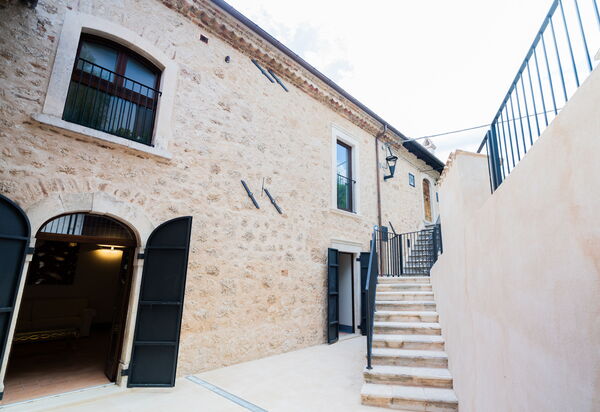 Villa Sessania: Benessere, Cibo, Entrata Principale, Estate, Esterni, Piscina, Primavera, Servizi