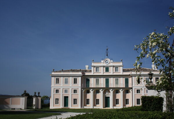 Villa Adelaide: Balcone / Terrazza / Patio, Benessere, Caratteristiche, Estate, Esterni, Giardino, Piscina, Primavera, Vista Panoramica