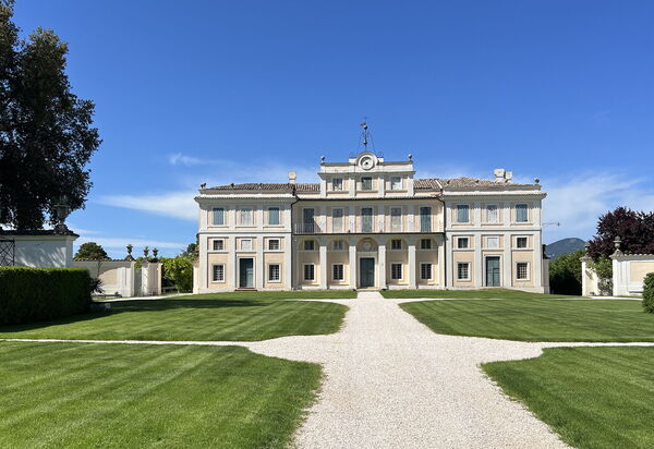 Villa Adelaide: Balcone / Terrazza / Patio, Benessere, Caratteristiche, Estate, Esterni, Giardino, Piscina, Primavera, Vista Panoramica