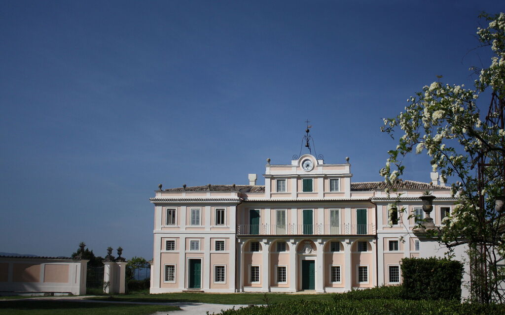 Villa Adelaide: Balcone / Terrazza / Patio, Benessere, Caratteristiche, Estate, Esterni, Giardino, Piscina, Primavera, Vista Panoramica