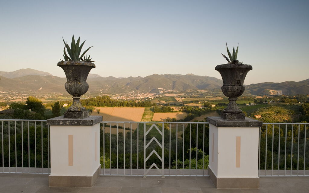 Villa Adelaide: Balcone / Terrazza / Patio, Benessere, Caratteristiche, Estate, Esterni, Giardino, Piscina, Primavera, Vista Panoramica