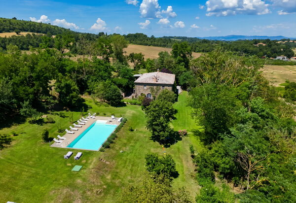 Villa Stella: all'aperto, Balcone / Terrazza / Patio, Benessere, Caratteristiche, Entrata Principale, Estate, Giardino, Piscina, Primavera