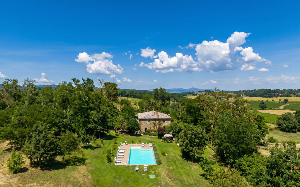 Villa Stella: all'aperto, Balcone / Terrazza / Patio, Benessere, Caratteristiche, Entrata Principale, Estate, Giardino, Piscina, Primavera