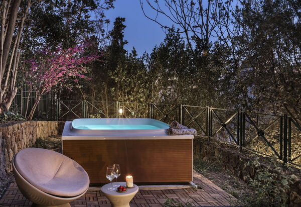 Villa Giulia: all'aperto, Benessere, Estate, Esterni, Giardino, Idromassaggio, Piscina, Primavera