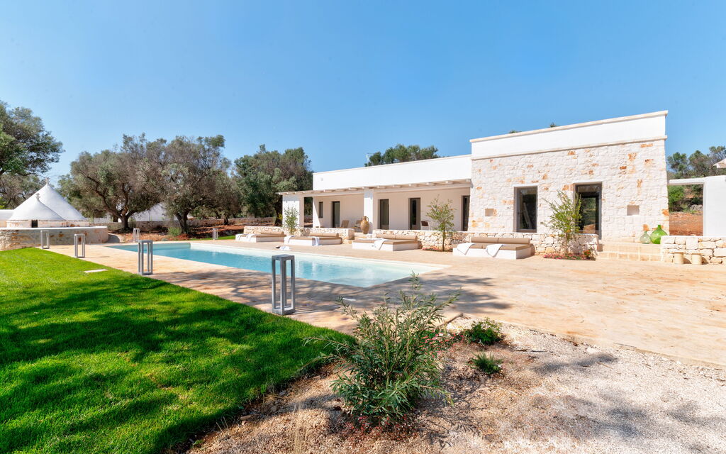 Villa Il Fiko: Building Exterior, Main Entrance, Other Room, Outdoor, Pool, Spring, Summer
