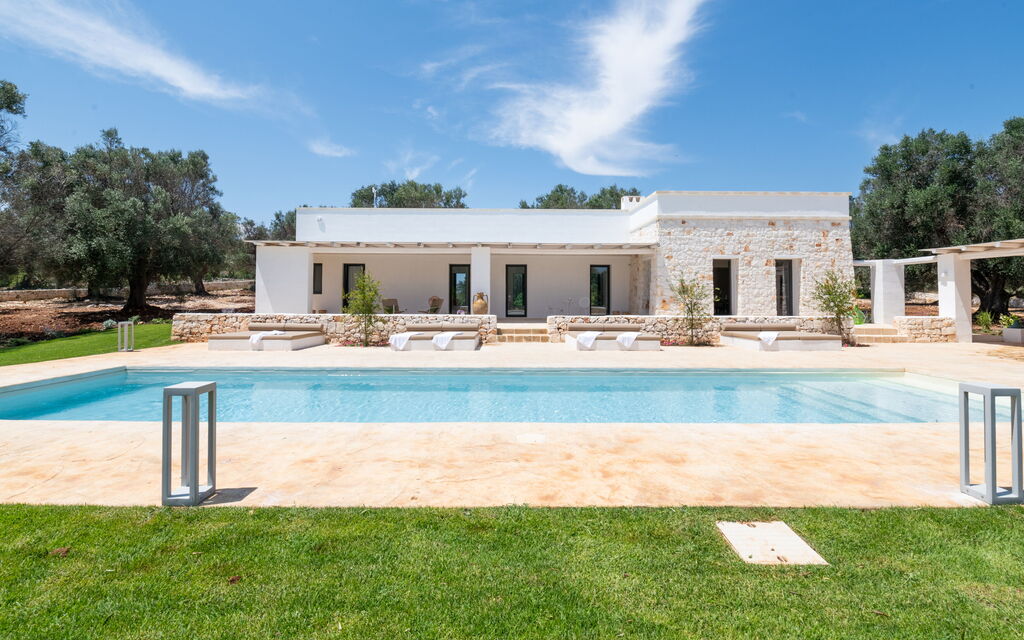 Villa Il Fiko: Building Exterior, Main Entrance, Other Room, Outdoor, Pool, Spring, Summer