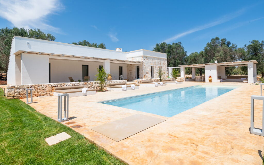 Villa Il Fiko: Building Exterior, Main Entrance, Other Room, Outdoor, Pool, Spring, Summer