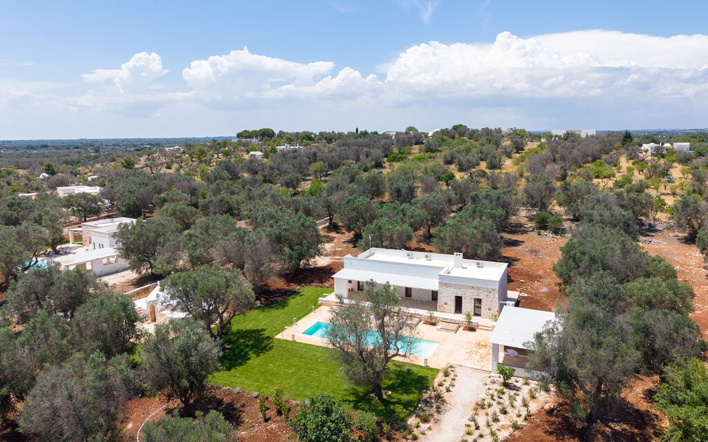 Villa Il Fiko: Building Exterior, Main Entrance, Other Room, Outdoor, Pool, Spring, Summer