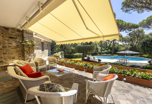 Villa i Girasoli: Amenities, Building Exterior, Garden, Main Entrance, Outdoor, Room Detail, Spring, Summer