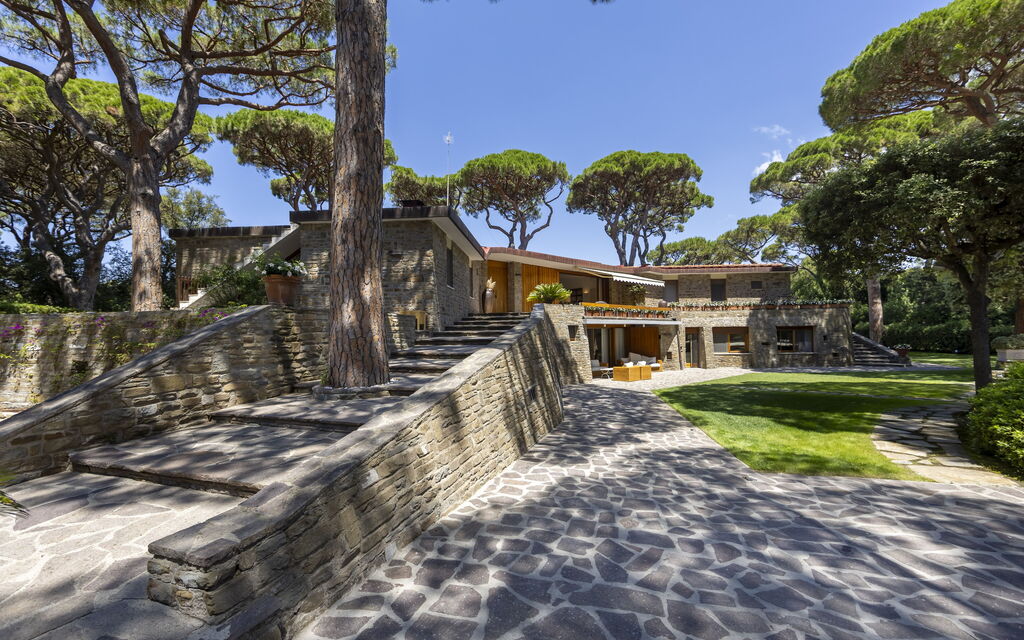 Villa i Girasoli: all'aperto, Caratteristiche, Dettagli della stanza, Entrata Principale, Estate, Esterni, Giardino, Primavera