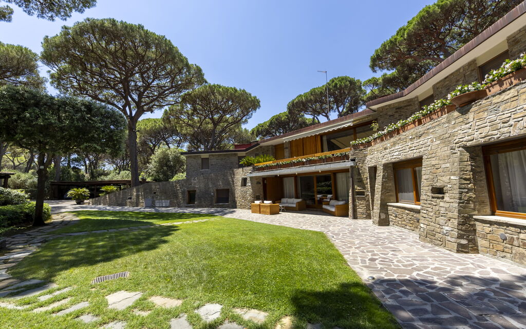 Villa i Girasoli: all'aperto, Caratteristiche, Dettagli della stanza, Entrata Principale, Estate, Esterni, Giardino, Primavera