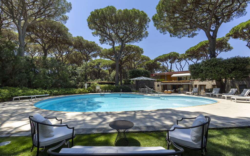 Villa i Girasoli: all'aperto, Caratteristiche, Dettagli della stanza, Entrata Principale, Estate, Esterni, Giardino, Primavera