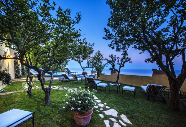 Villa Pavone