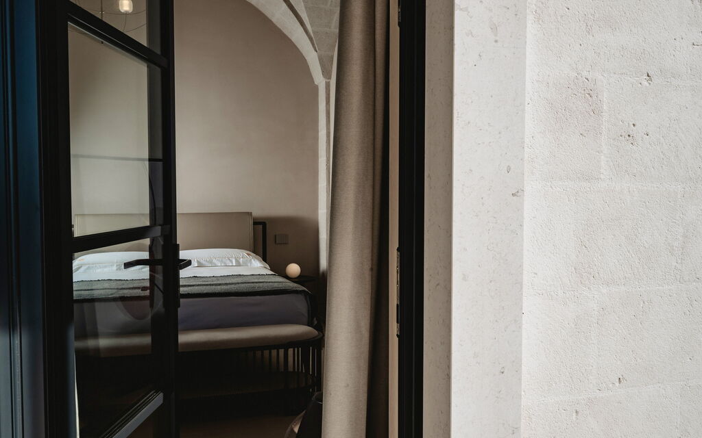Villa Alta Croce: Amenities, Building Exterior, Hot Tub, Pool, Spring, Summer, Wellness