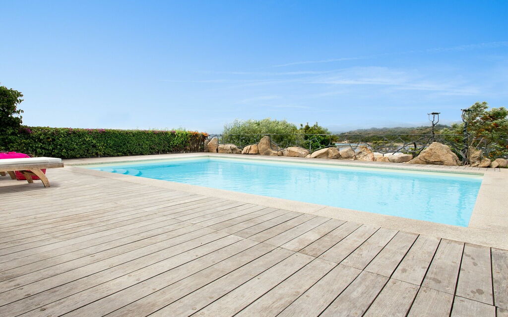 Villa Martini: Attività, Balcone / Terrazza / Patio, Caratteristiche, Dettagli della stanza, Estate, Esterni, Piscina, Primavera