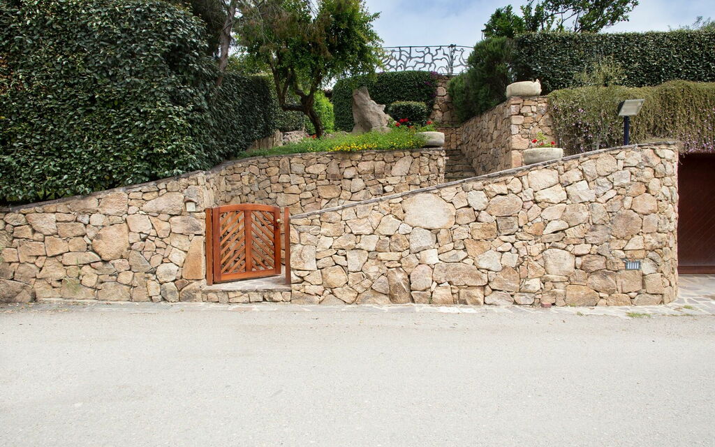 Villa Martini: Attività, Balcone / Terrazza / Patio, Caratteristiche, Dettagli della stanza, Estate, Esterni, Piscina, Primavera