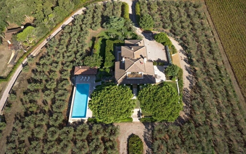 Villa Castiglione 10: Autumn, Building Exterior, Outdoor, Pool, Summer