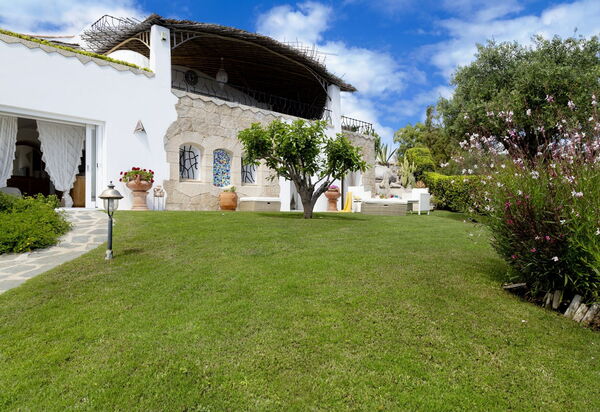 Villa Eros: all'aperto, Altra Stanza, Balcone / Terrazza / Patio, Caratteristiche, Estate, Esterni, Giardino, Piscina, Primavera