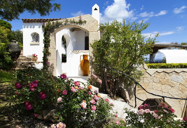 Villa Eros: all'aperto, Altra Stanza, Balcone / Terrazza / Patio, Caratteristiche, Estate, Esterni, Giardino, Piscina, Primavera