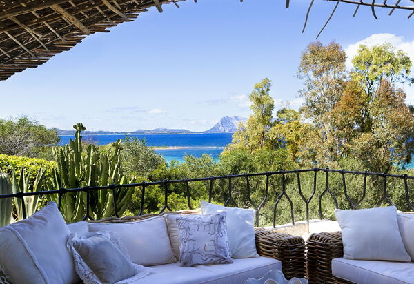 Villa Eros: all'aperto, Altra Stanza, Balcone / Terrazza / Patio, Caratteristiche, Estate, Esterni, Giardino, Piscina, Primavera