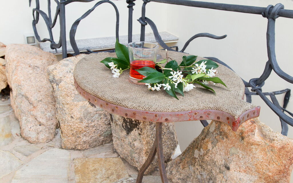 Villa Alloro: Activities, Amenities, Balcony / Terrace / Patio, Building Exterior, Hot Tub, Pool, Room Detail, Spring, Summer