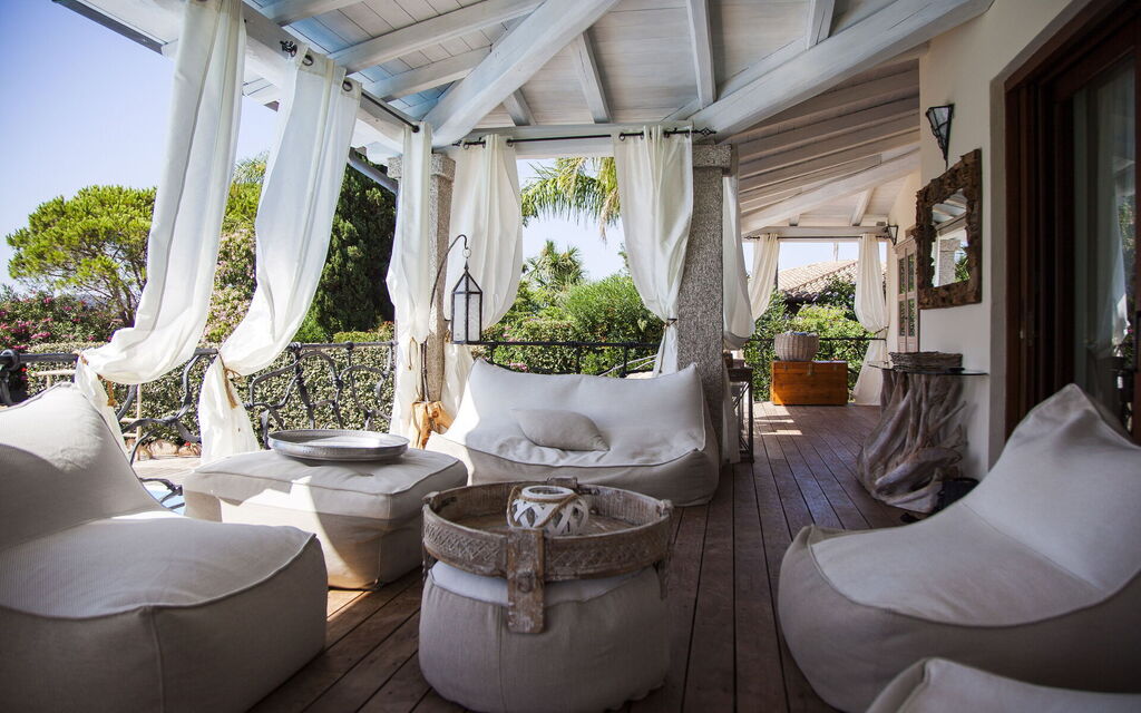 Villa Alloro: Activities, Amenities, Balcony / Terrace / Patio, Building Exterior, Hot Tub, Pool, Room Detail, Spring, Summer