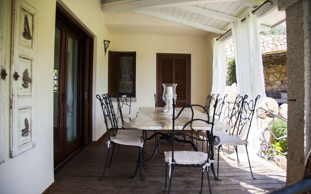 Villa Alloro: Activities, Amenities, Balcony / Terrace / Patio, Building Exterior, Hot Tub, Pool, Room Detail, Spring, Summer