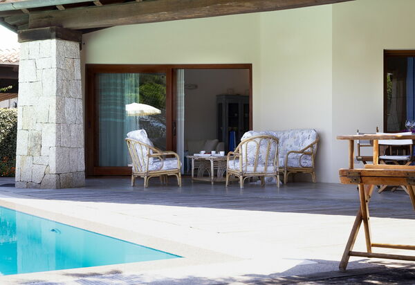 Villa Magno: Attività, Balcone / Terrazza / Patio, Benessere, Caratteristiche, Estate, Esterni, Piscina, Primavera, Servizi