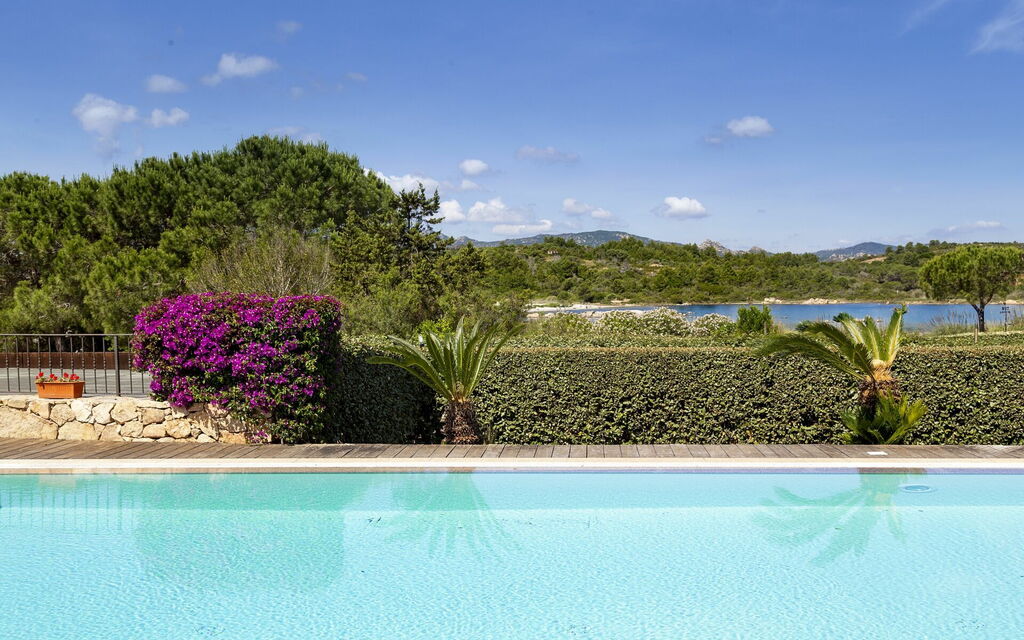 Villa Magno: Attività, Balcone / Terrazza / Patio, Benessere, Caratteristiche, Estate, Esterni, Piscina, Primavera, Servizi